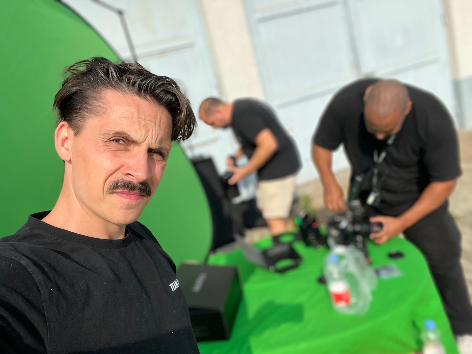 Behind-the-scenes selfie during the Mimose shoot